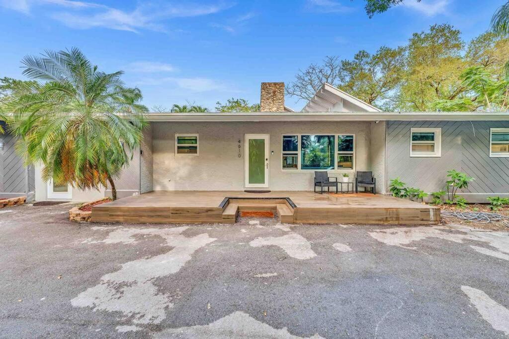 Rare Hidden Getaway Heated Pool 1.5 Acres! Sleeps 16 Villa Fort Lauderdale Exterior photo
