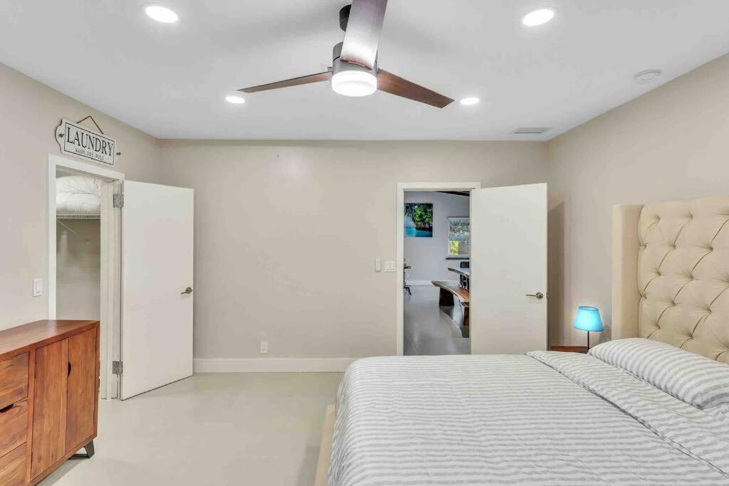 Rare Hidden Getaway Heated Pool 1.5 Acres! Sleeps 16 Villa Fort Lauderdale Exterior photo