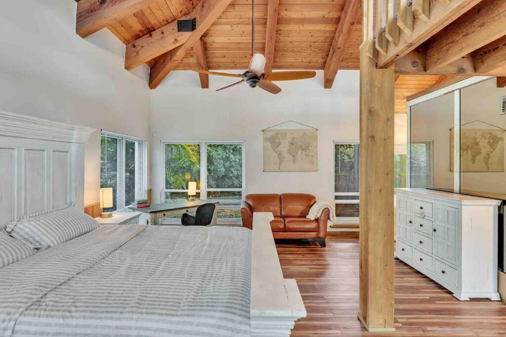 Rare Hidden Getaway Heated Pool 1.5 Acres! Sleeps 16 Villa Fort Lauderdale Exterior photo